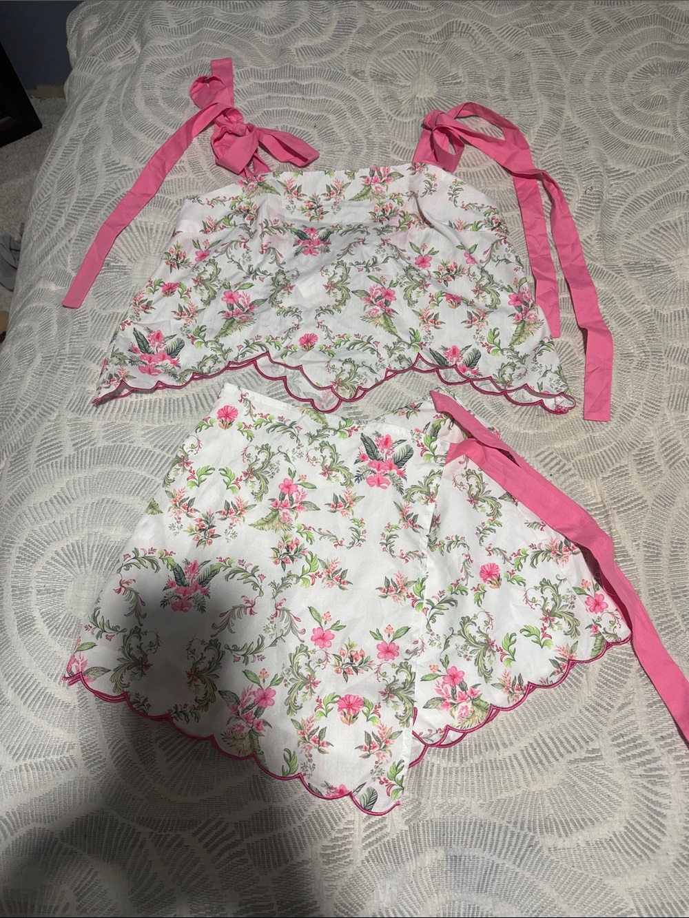 Pink Floral Scalloped Tie-Strap Crop Top & Shorts Set